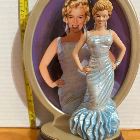 Marilyn Monroe collector, diamond, and pearls. - Picture 5 of 5